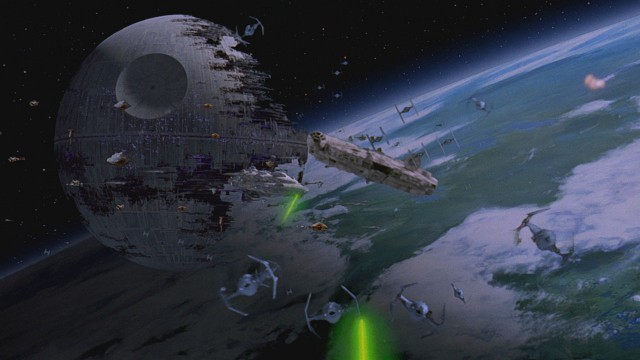 Millennium Falcon på rømmen i Star Wars episode VI: Jediridderen vender tilbake (Foto: Lucasfilm).