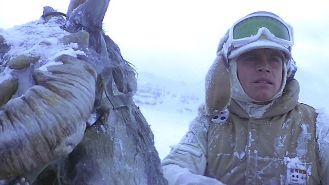 En mann og hans tauntaun i Star Wars episode V: Imperiet slår tilbake (Foto: Lucasfilm).
