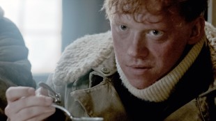 Rupert Grint i Into The White (Foto: Scanbox).