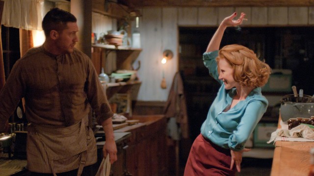 Tom Hardy og Jessica Chastain i Lawless (Foto: SF Norge AS).