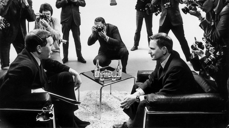 Olof Palme var gjest hos tv-profilen David Frost i april 1969 (Foto: Jan Collsiöö/Scanpix).