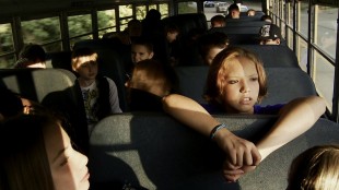 Fra skolebussen i Bully - barna i forgrunnen er ikke direkte involvert i filmen (Foto: SF Norge).