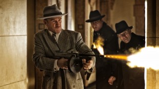 Sean Penn åpner ild i Gangster Squad (Foto: Warner Bros. Pictures/ SF Norge AS).