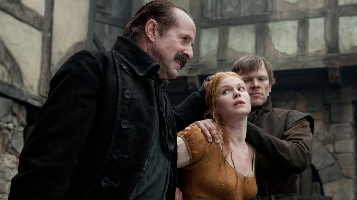 Peter Stormare og Pihla Viitala i Hansel and Gretel: Witch Hunters (Foto: SF Norge AS).