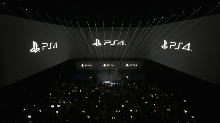 Et rent og moderne design dominerte Sonys pressekonferanse i februar da de presenterte sine planer for Playstation 4. Vil konsollen også følge slike designregler? (Foto: REUTERS/Brendan McDermid)
