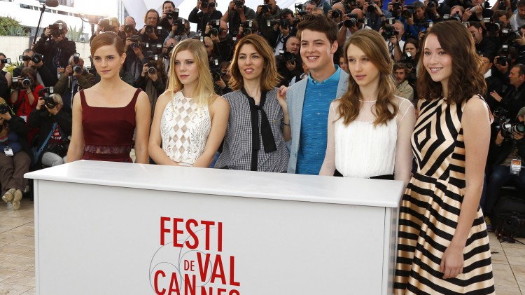 Emma Watson, Claire Julien, Sofia Coppola, Israel Broussard, Taissa Farmiga  og Katie Chang (Foto: REUTERS/Yves Herman).