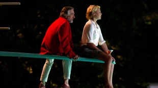 Robert De Niro og Katherine Heigl har anstrengt far/datter-forhold i The Big Wedding (Foto: Nordisk Film Distribusjon AS).