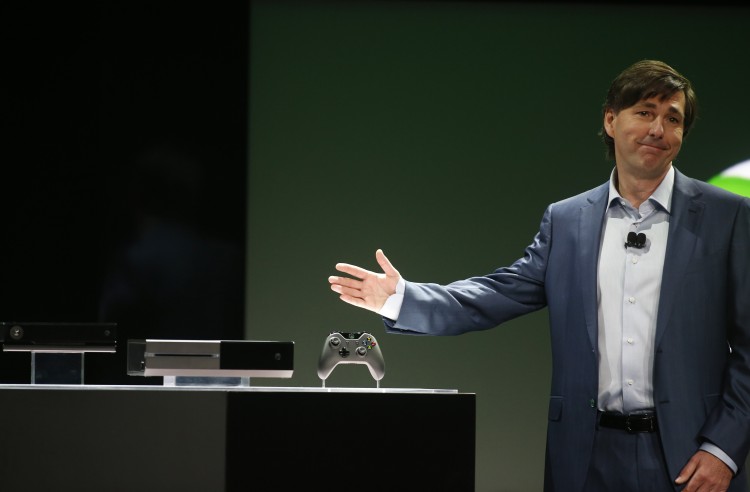 Don Mattrick presenterer Xbox One. (Foto: REUTERS/Nick Adams)