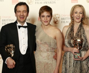 Produsent David Heyman, Emma Watson, og «Harry Potter»-forfattar Joanne K. Rowling. (Foto: REUTERS/Luke Macgregor)