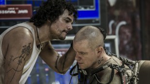 Wagner Moura og Matt Damon i Elysium (Foto: United International Pictures).