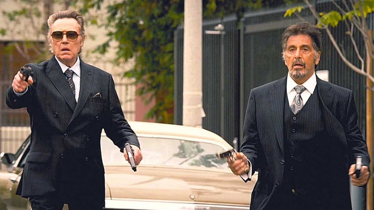 Christopher Walken og Al Pacino må frem med gønnerne i Stand Up Guys (Foto: Walt Disney Entertainment).