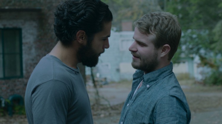 Dårlig stemning mellom Christopher Abbott og Brady Corbet i Søvngjengeren (Foto: 4 1/2 / Norsk Filmdistribusjon).