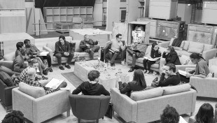 Nye og gamle Star Wars-skuespillere leser manus i London 29. april 2014. (Foto: The Walt Disney Company).