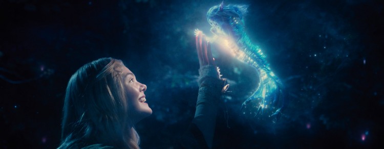 Elle Fanning spiller prinsesse Aurora i Maleficent. (Foto: The Walt Disney Company Nordic).