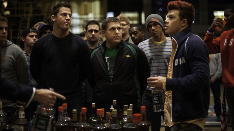 Det blir mye øl og festing når gutta i 22 Jump Street går undercover på college. (Foto: United International Pictures).