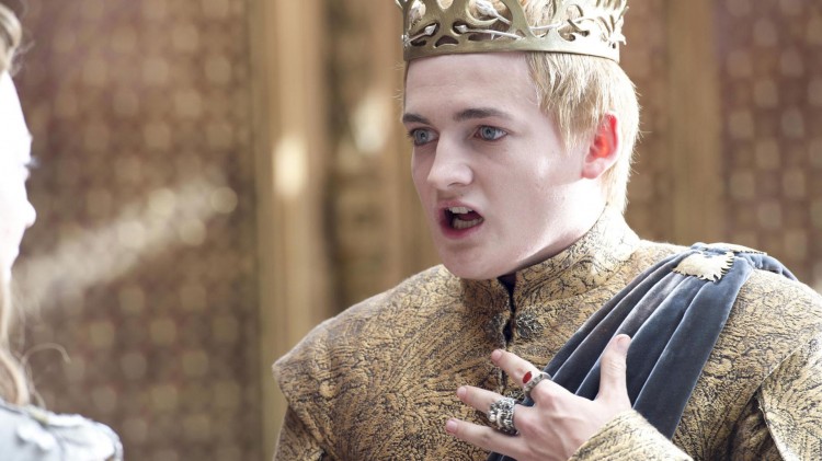 Neimen, Joffrey da! Kveles du? Sånn går det når man spiser duepaien sin for fort... (Foto: HBO Nordic).