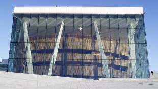Operaen i Oslo er filmet i 3D av Margreth Olin i «Cathedrals of Culture». (Foto: Mer film/Neue Roadmovies)