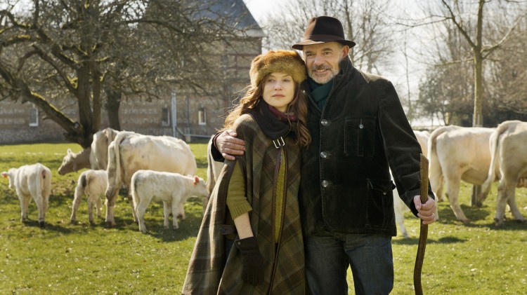 Isabelle Huppert og Jean-Pierre Darroussin i Noen dager i Paris (Foto: Another World Entertainment Norway AS).