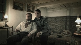 Ulrich Thomsen og Sabin Tambrea spiller nazioffiserer i Tvillingenes dagbok (Foto: Another World Entertainment Norway AS).