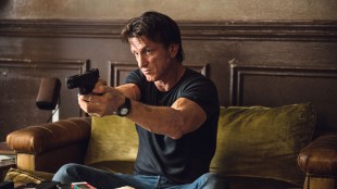 Sean Penn spiller våpenkyndig hovedrolle i The Gunman (Foto: SF Norge AS).