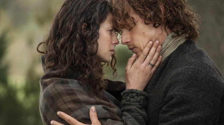 Claire (Caitriona Balfe) og Jamie (Sam Heughan). (Foto: Viaplay, Sony Pictures Television)