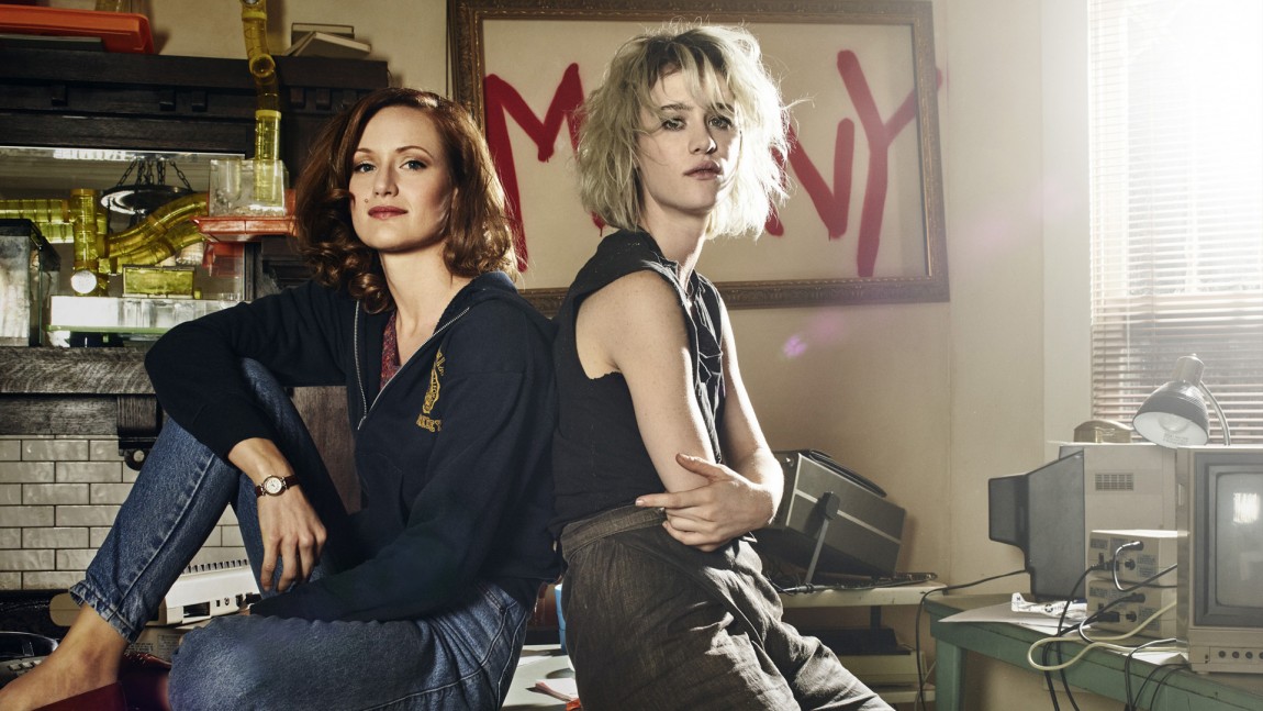 Donna (Kerry Bishé) og Cameron (Mackenzie Davis) blir mer sentrale figurer i sesong 2 av "Halt and Catch Fire" (Foto: Frank Ockenfels, AMC, C More)