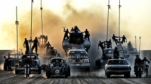 Ekstrem fart og energi gjennomsyrer Mad Max: Fury Road (Foto: SF Norge AS).