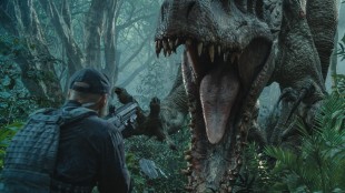 Indominus Rex går amok i Jurassic World (Foto: United International Pictures).