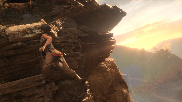 Det er mye klatring i Rise of the Tomb Raider. Lara kan også bruke ishakken sin til å klatre på is og porøse fjellvegger. (Foto: Square Enix). 