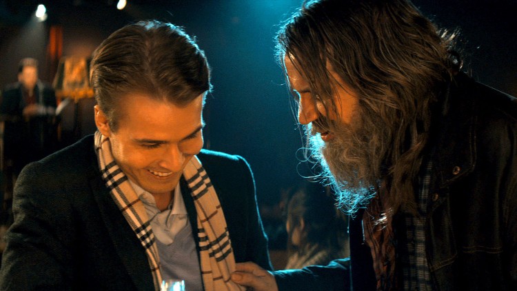 Sölvi (Thor Kristjansson) møter Móri (Þorsteinn Bachmann) i Life In a Fishbowl (Foto: Europafilm AS).