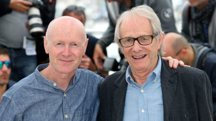 Manusforfatter Paul Laverty og regissør Ken Loach i Cannes (Foto: AP Photo/Joel Ryan).