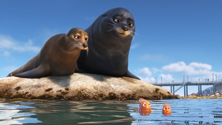 Marlin og Nemo møter sjøløvene Floke og Ruffen i Oppdrag Dory (Foto: ©2013 Disney•Pixar. All Rights Reserved).