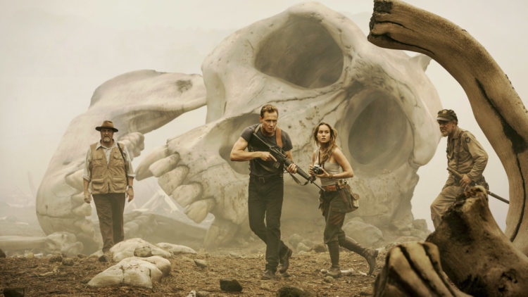 John Goodman, Tom Hiddleston, Brie Larson og John C. Reilly i "Kong: Skull Island". (Foto: SF Studios)