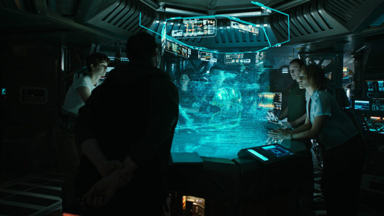 Mannskapet på romskipet Covenant mottar et mystisk signal i "Alien: Covenant" (Foto: 20th Century Fox)