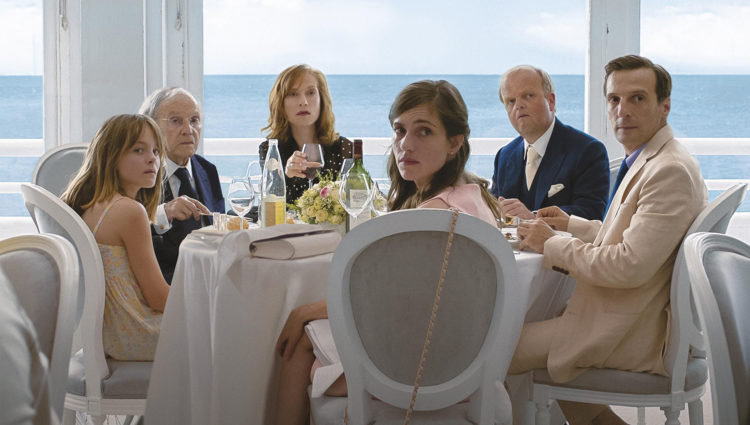 Michael Hanekes "Happy End" kjemper om Gullpalmen i Cannes. (Foto: Festival de Cannes)