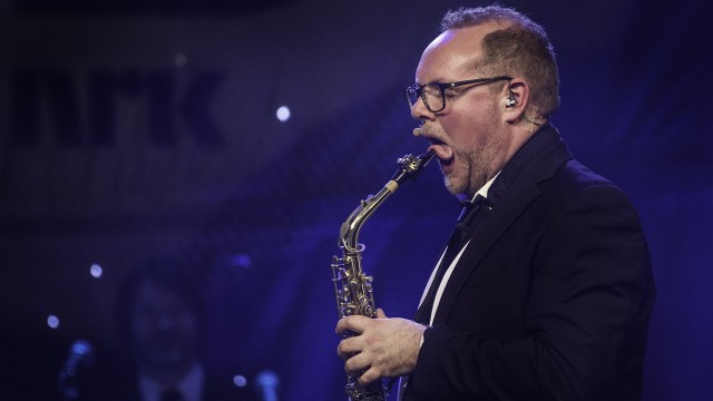 Steinar spiller saxofon (Foto: Tom Øverlie, NRK P3).