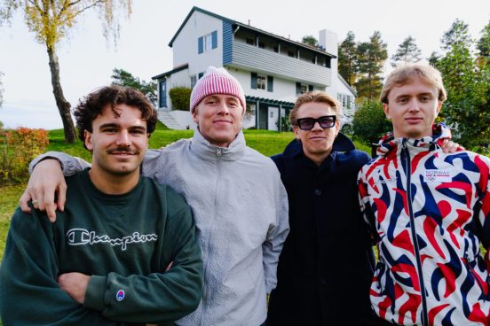Golf(klubb) tror Norge har fått en overdose av festmusikk.