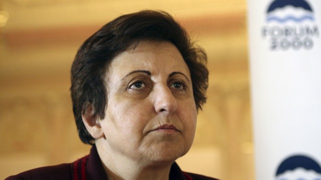 Shirin Ebadi var også på festen. Her fra en annen anledning. (Foto: AP Photo/Petr David Josek)