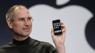 Steve Jobs i 2007. (Foto: AP Photo/Paul Sakuma).