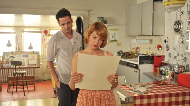 Luke Kirby og Michelle Williams i Take This Waltz (Foto: Tour de Force).