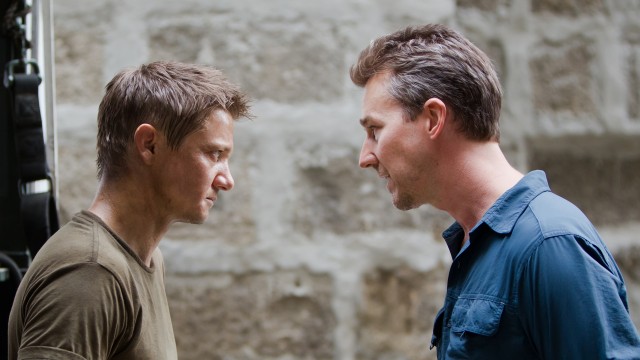 Jeremy Renner og Edward Norton i The Bourne Legacy (Foto: United International Pictures).