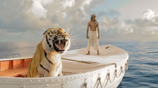 Suraj Sharma og en tiger i Historien om Pi (Foto: 20th Century Fox).