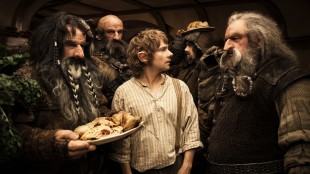 Bilbo Baggins (Martin Freeman) står i sentrum for begivenhetene i Hobbiten: En uventet reise (Foto: Metro-Goldwyn-Mayer Pictures Inc. og New Line Productions, Inc./ Foto: James Fisher).