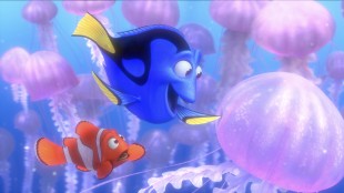 Marlin og Dory møter maneter i Oppdrag Nemo 3D (Foto: The Walt Disney Company Nordic).