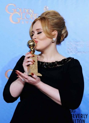 Adele vant Golden Globe for beste filmlåt, nemlig Skyfall. (Foto: Kevin Winter/Getty)