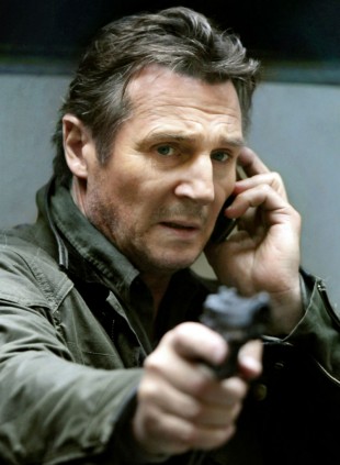 Liam Neeson multitasker i Taken 2 (Foto: Scanbox).