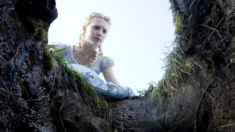 Mia Wasikowska i Alice In Wonderland. (Foto: Walt Disney Studios Motion Pictures Norway). 