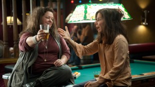 Melissa McCarthy og Sandra Bullock spiller hovedrollene i The Heat (Foto: 20th Century Fox).