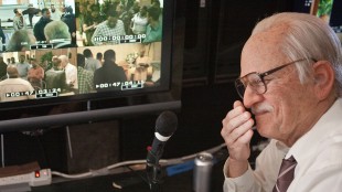 Johnny Knoxville holder maska i Jackass Presents: Bad Grandpa (Foto: United International Pictures).