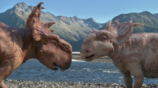 Patchi og Juniper forelsker seg i Walking With Dinosaurs (Foto: Fox Film).